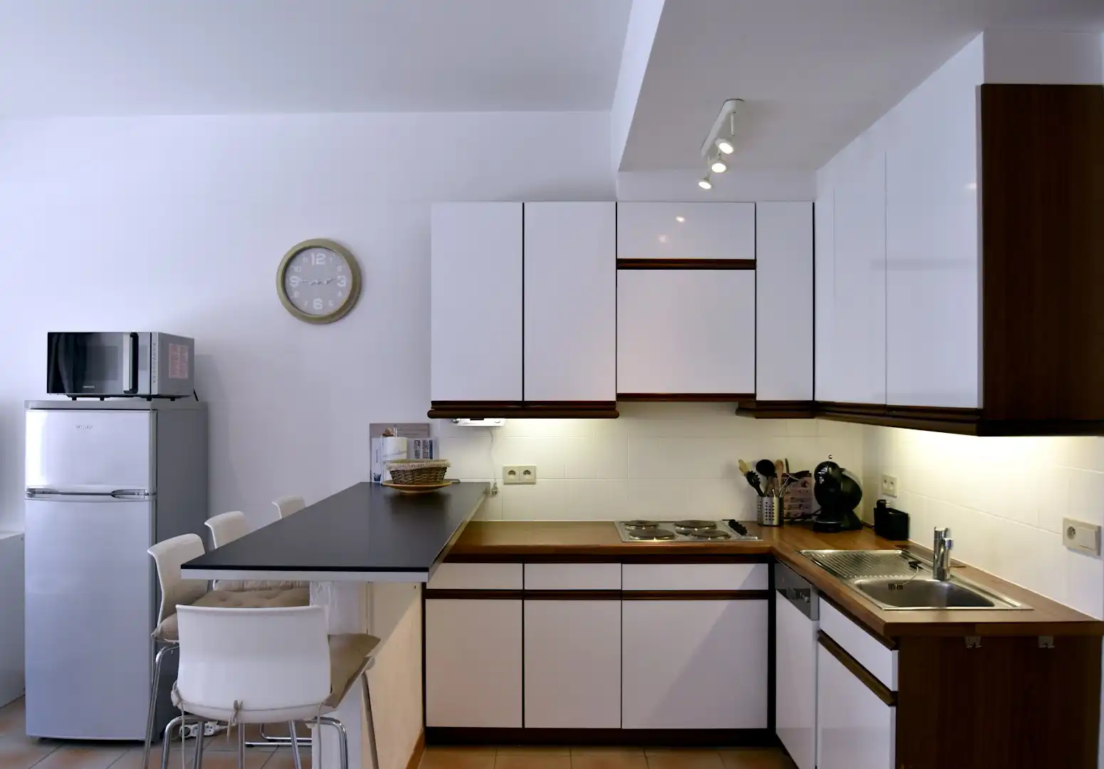 Zonnige studio te koop met zuidterras, in residentie op de Zeedijk foto 9
