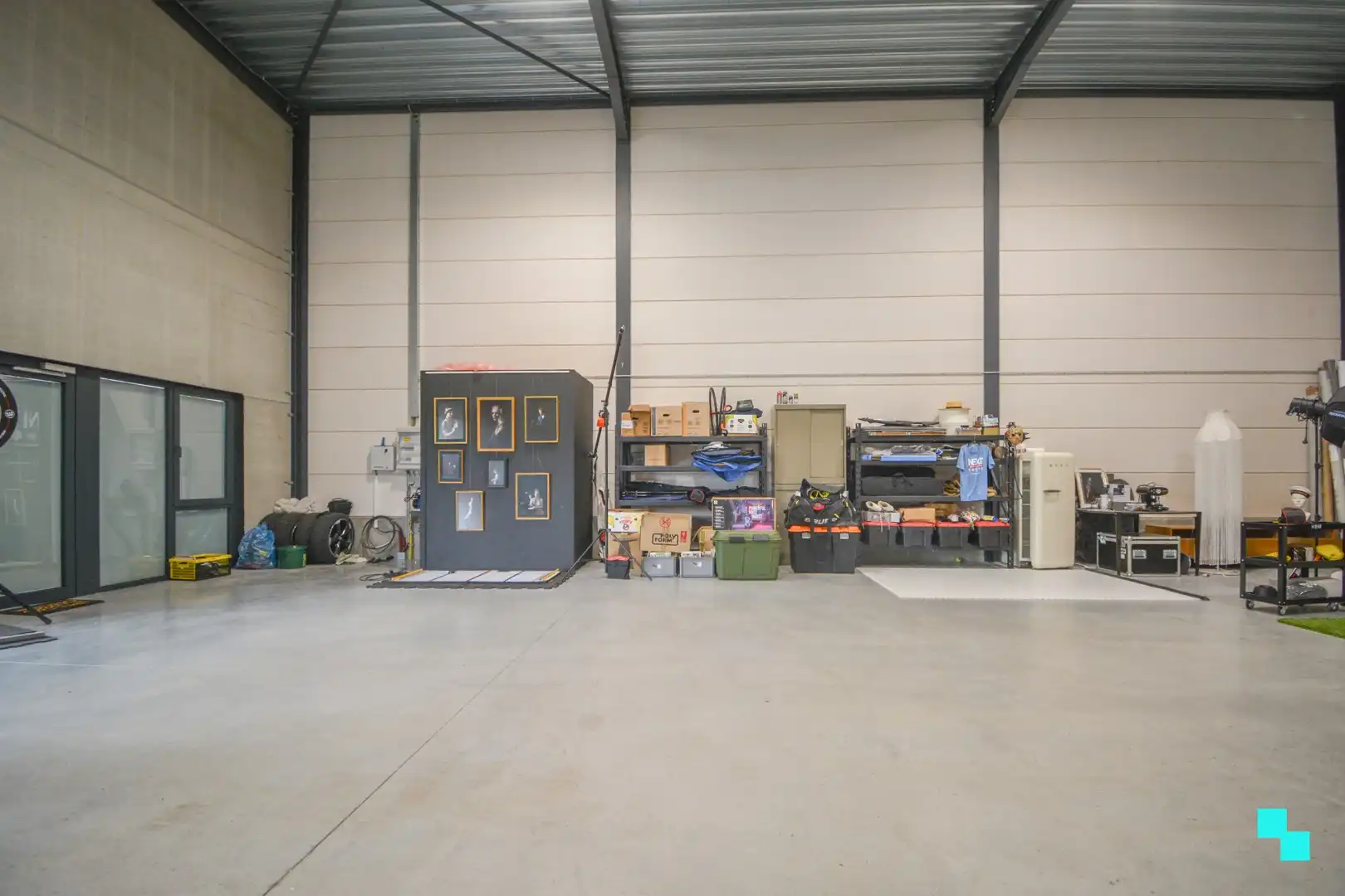 Recente KMO-unit (150m²) met 2 parkeerplaatsen - Izegem foto 6