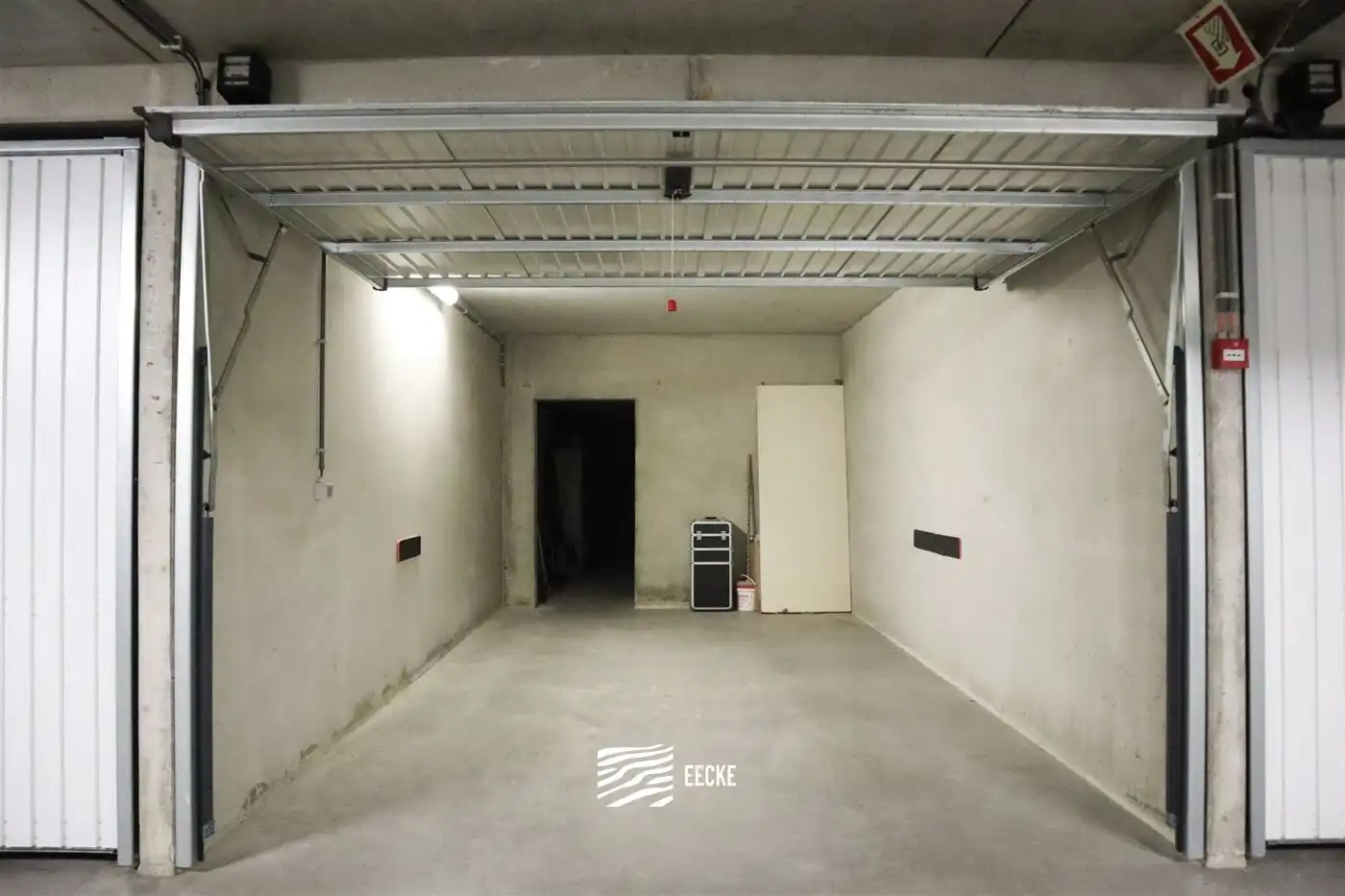 Parking - gesloten garagebox foto 4