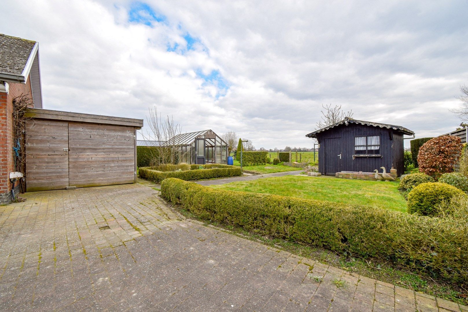 Landelijk gelegen bungalow op 867 m² met prachtig verzicht te Koekelare foto 5