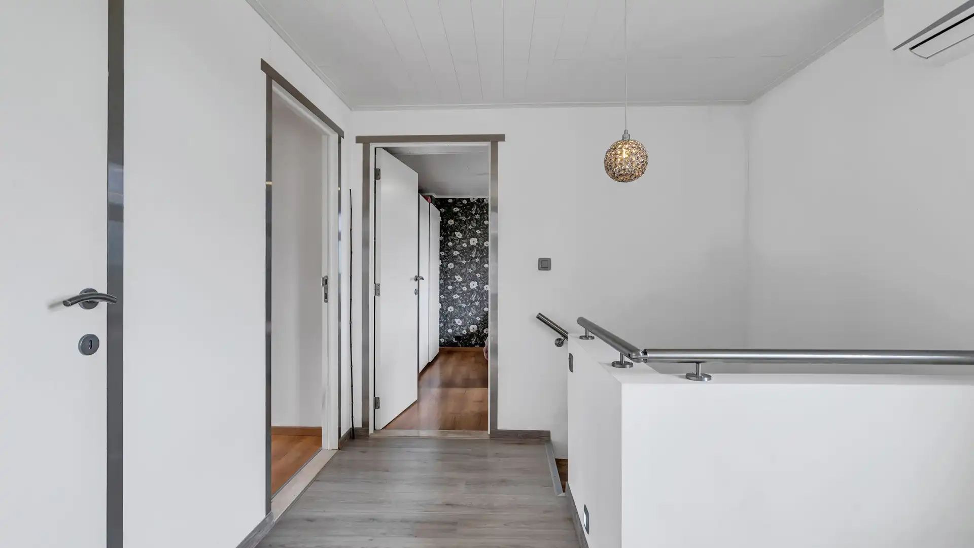 Gerenoveerde woning met handelspand te Dilsen-Stokkem foto 18