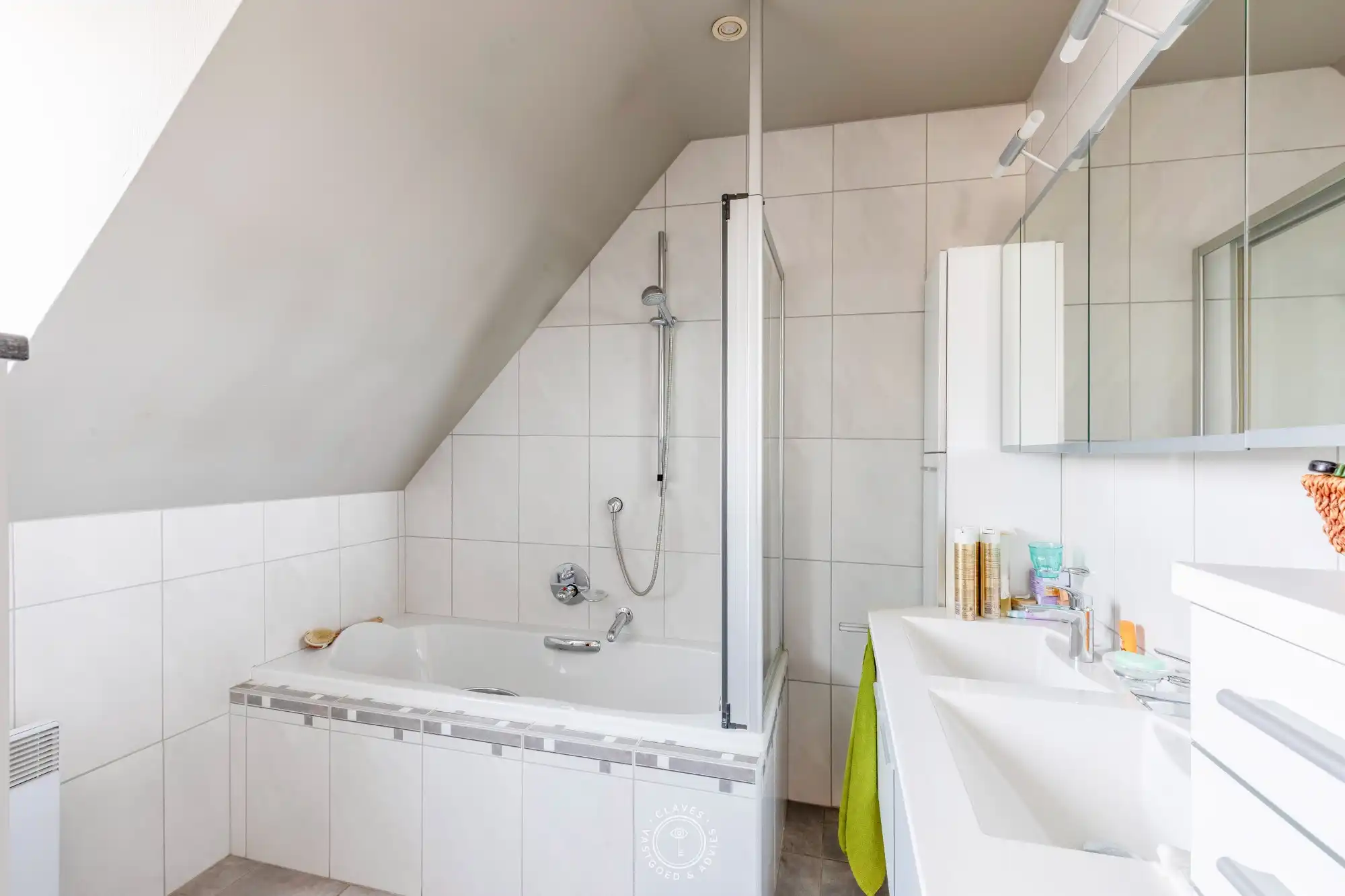 Ruime open bebouwing  met landelijk uitzicht foto 20