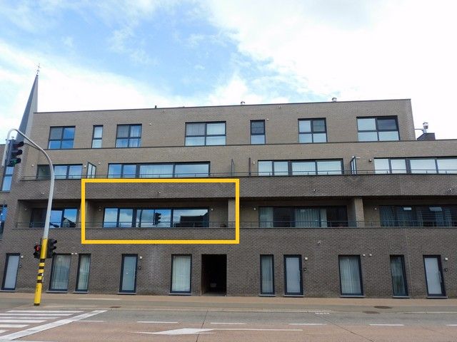 Ruim appartement in het centrum foto {{pictureIndex}}