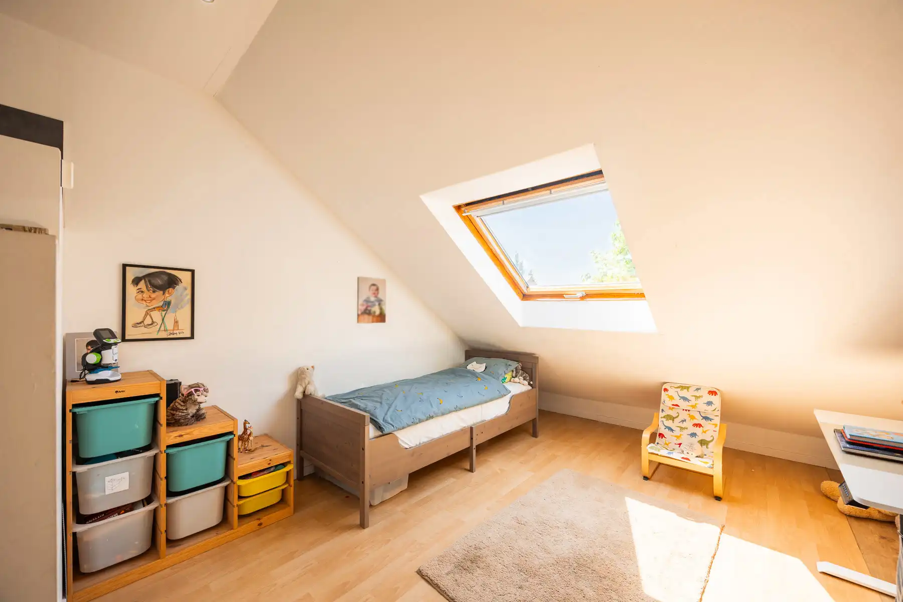 Gerenoveerd en energiezuinig duplex-appartement met parkings foto 18