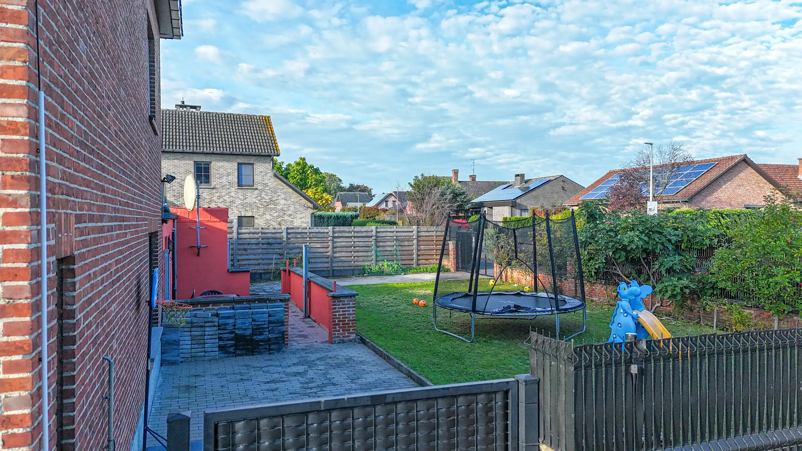 Ruime woning met 3slpk, tuin en garage op toplocatie! foto 22