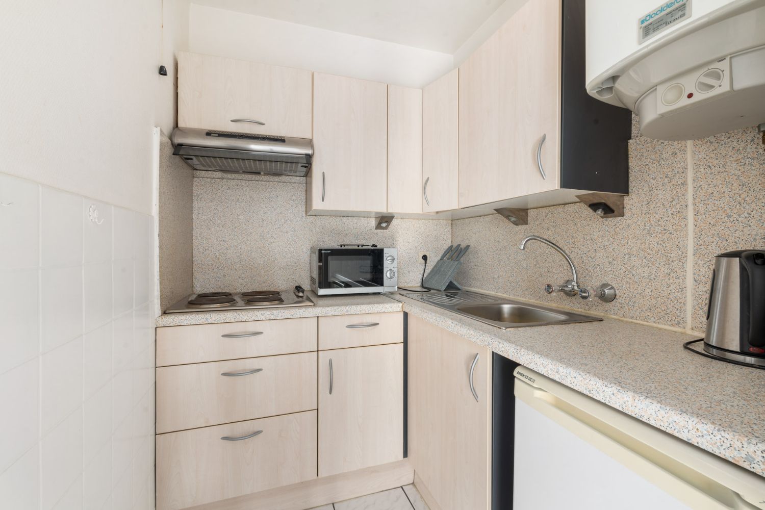 Studio met een uitstekende ligging vlakbij het centrum en strand foto 4