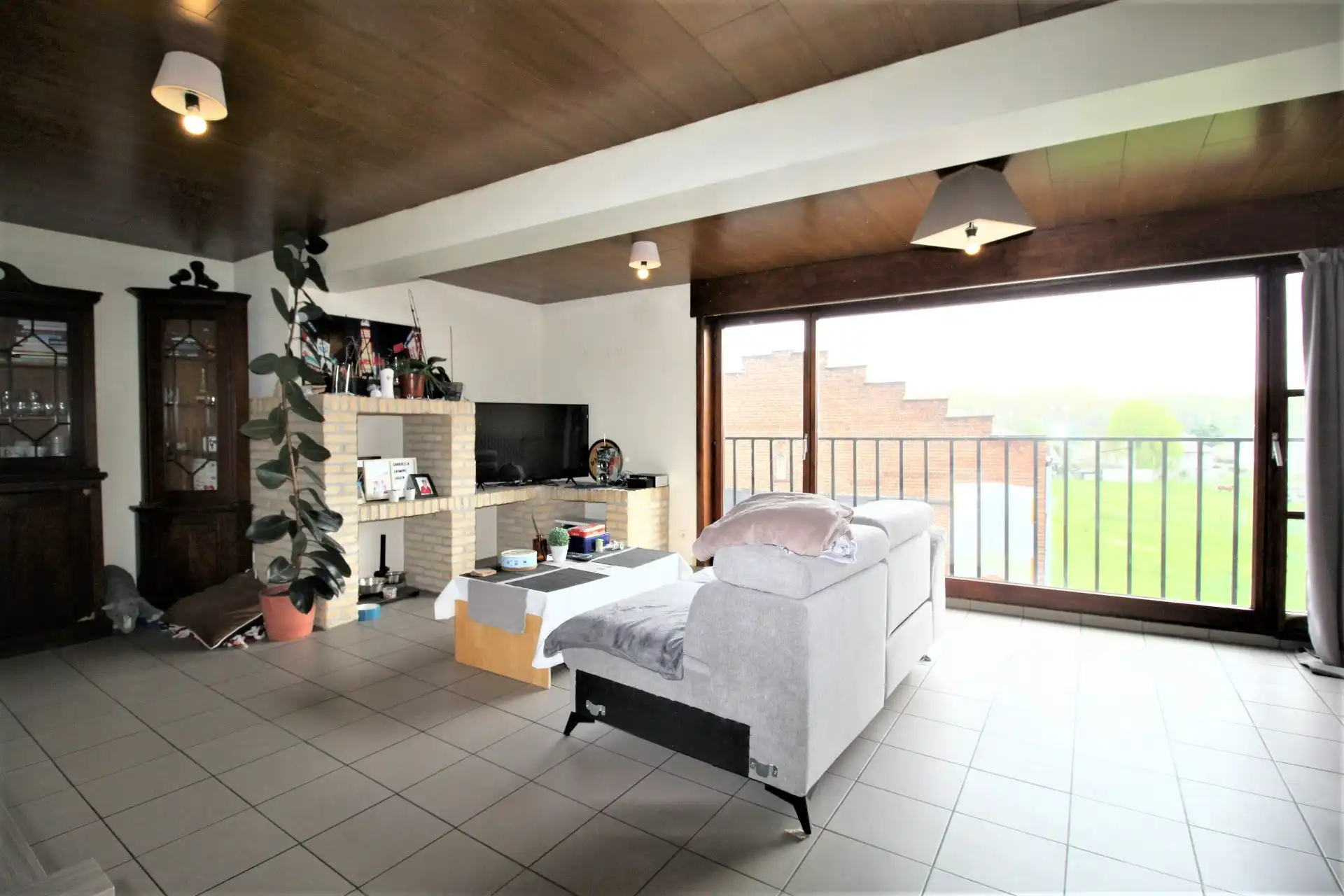 Appartement met 2 slaapkamers en autostaanplaats in Ooigem foto 3