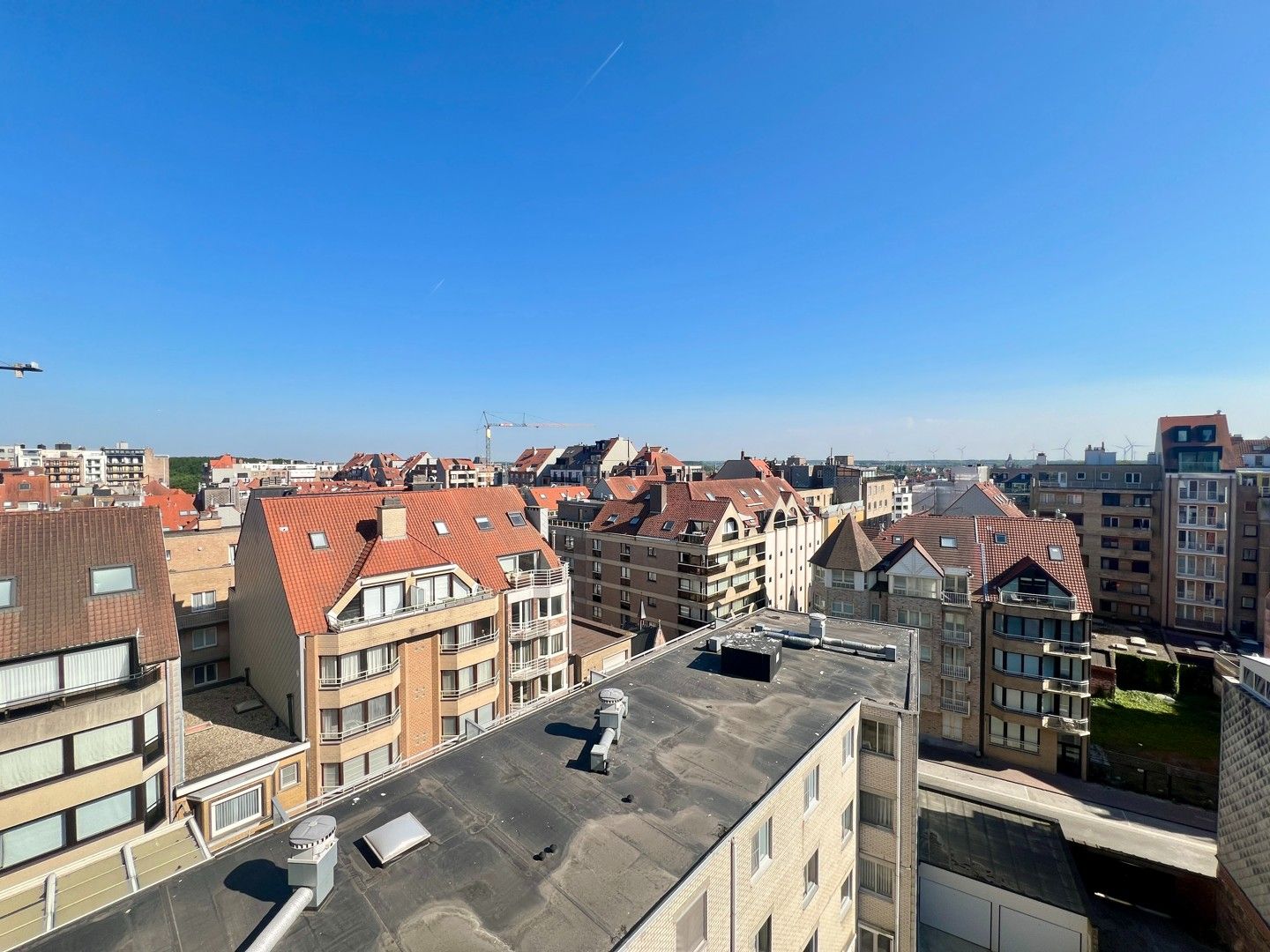 Te renoveren appartement met 2 slaapkamers op een uitstekende ligging foto 15
