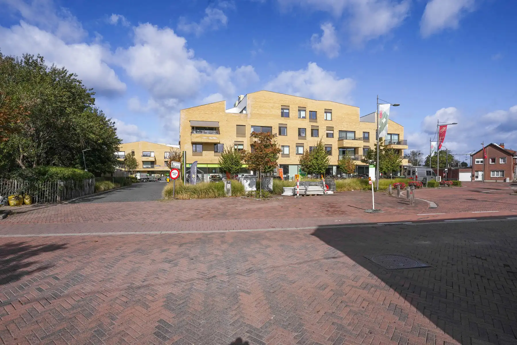 Stijlvolle assistentiewoning met terras in het centrum van Breendonk foto 18