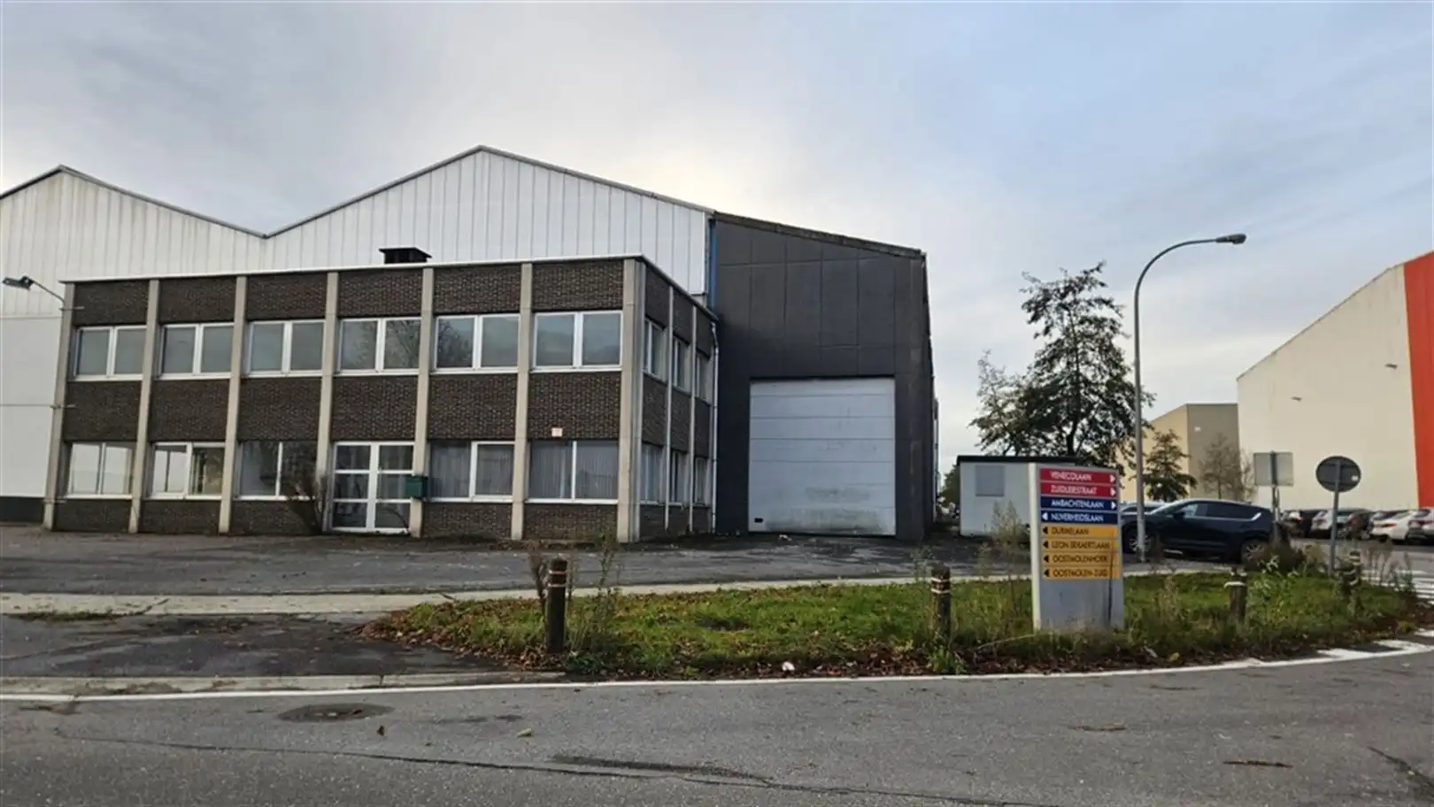 Te huur veelzijdig bedrijfsgebouw te Aalter foto 6