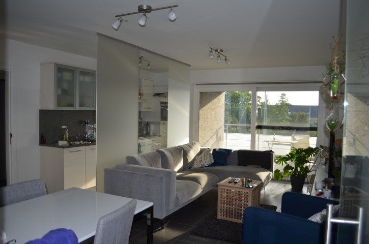 Appartement met twee slaapkamers, autostaanplaats en kelderberging in het centrum. foto 3