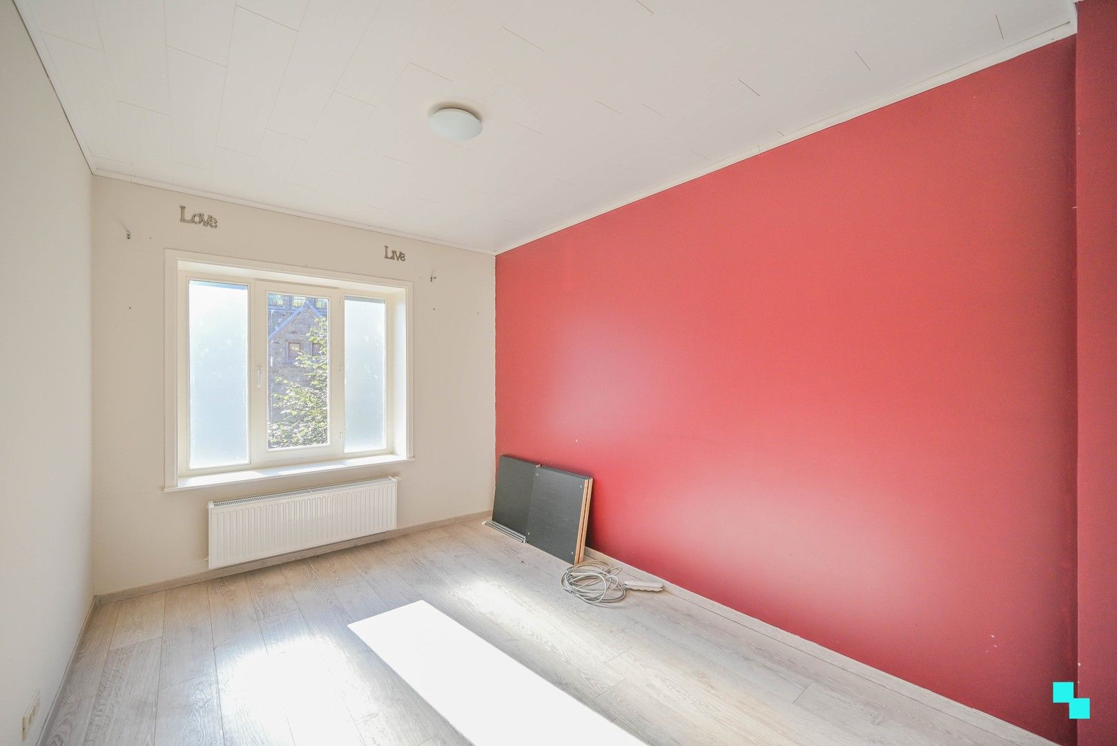 Goed onderhouden woning in het centrum van Oostrozebeke! foto 15