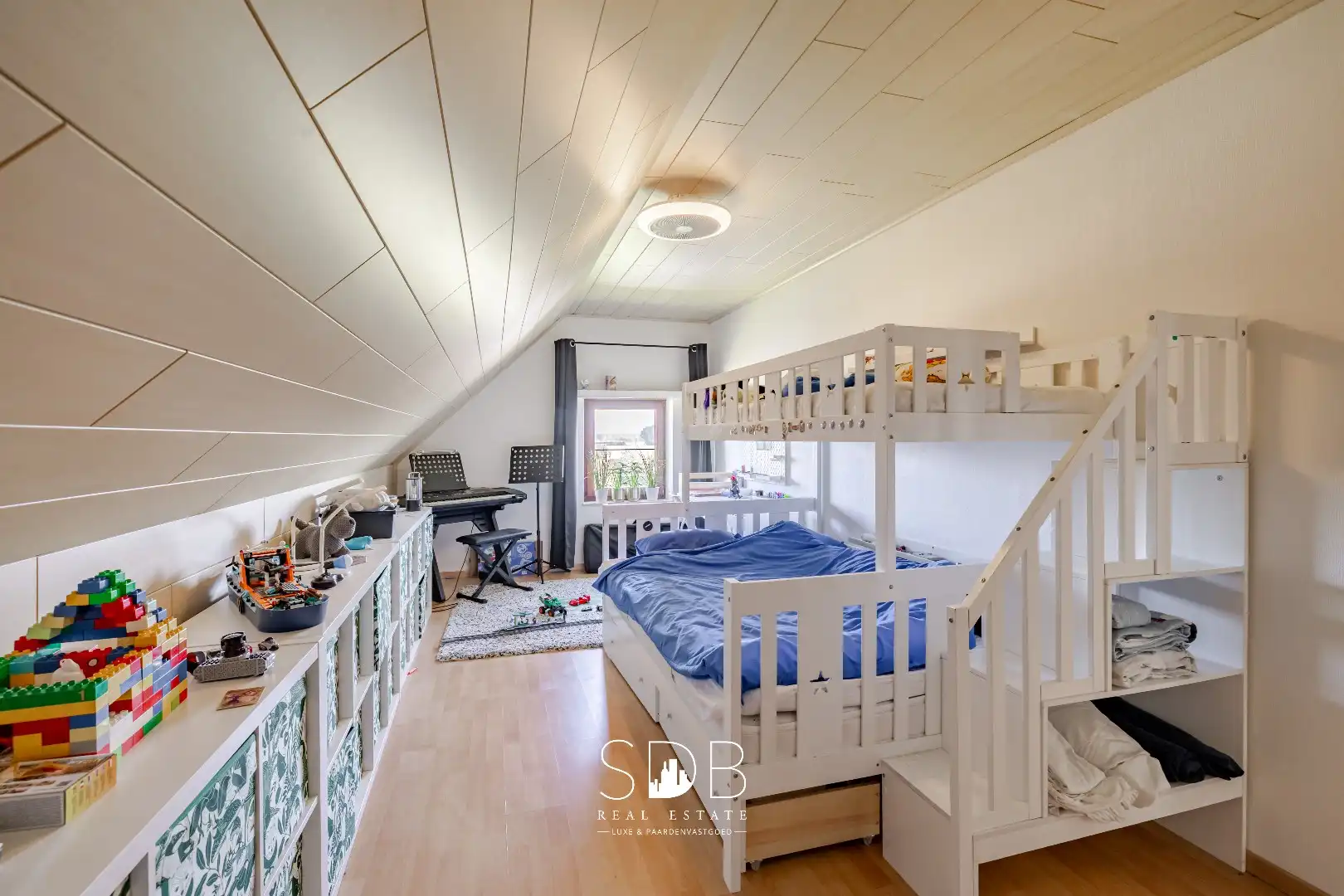 Hedendaagse woning met hippische accommodatie op 17.782m² foto 17