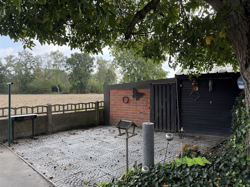 Vrijstaande gezinswoning foto 32