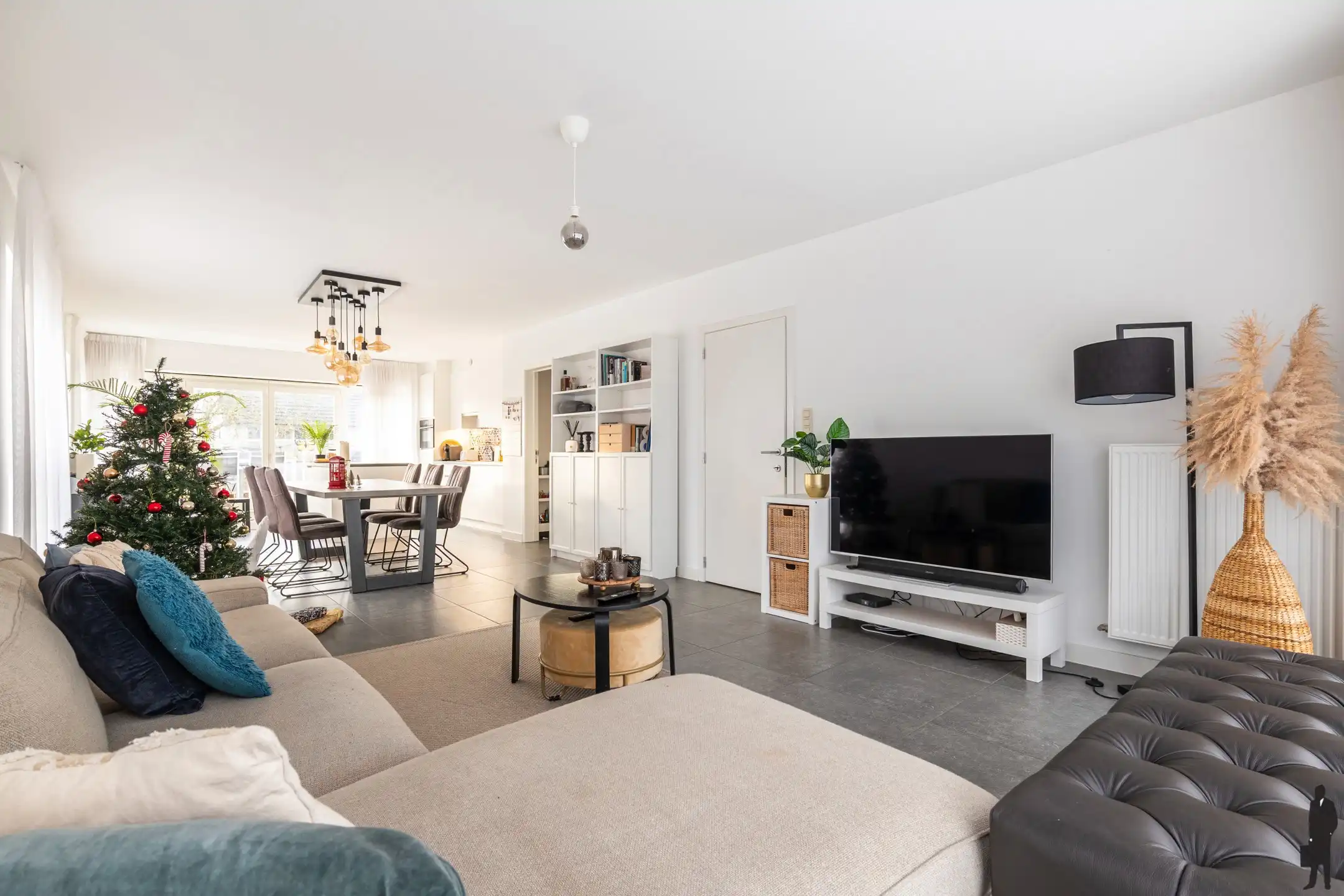 Ruim, lichtrijk duplex appartement met 3 slpk. op wandelafstand van het centrum foto 5