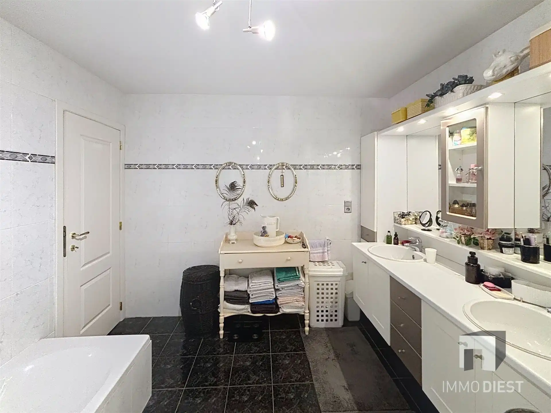 Duplex 176m2 - 3 slaapkamers - garagebox foto 22