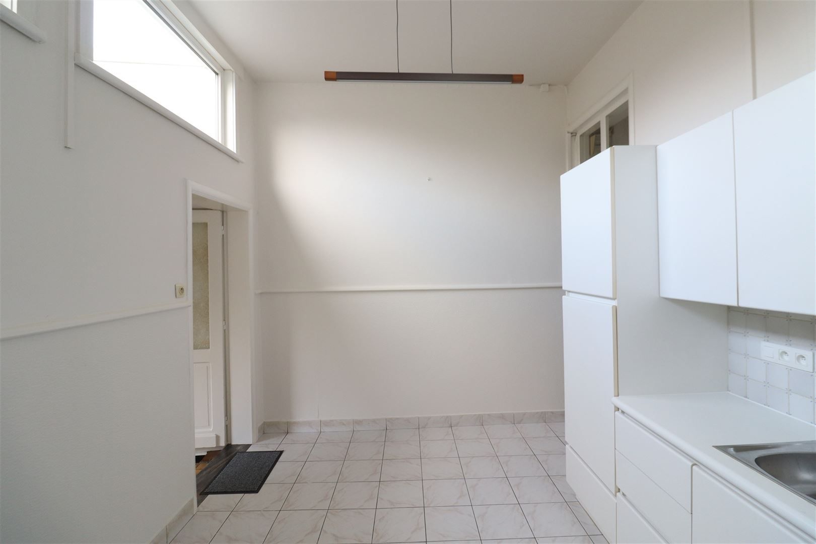 Opgefriste woning met 2 slaapkamers foto 7
