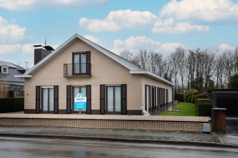 Izegem - Zeer ruime Woning op perceel van 807 m² foto 13