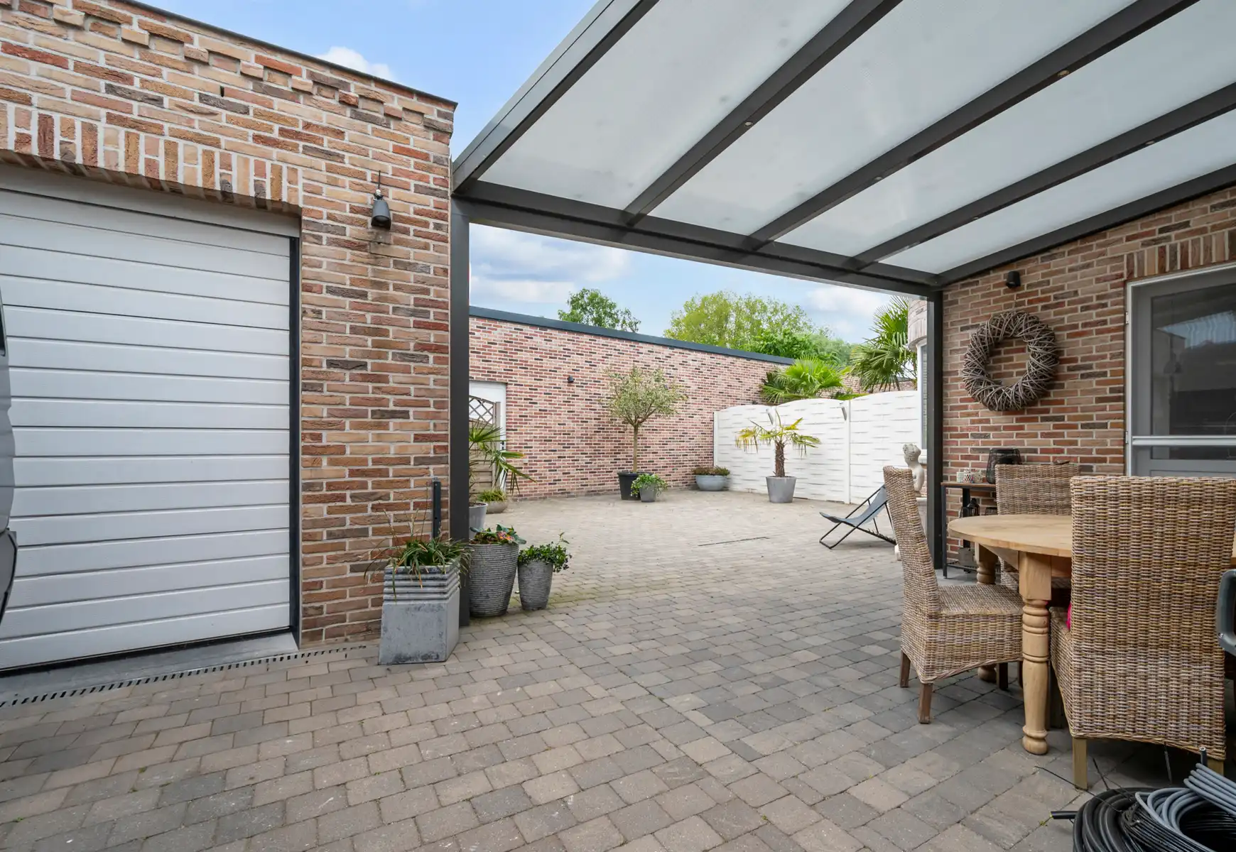 Halfopen bebouwing in topstaat foto 24