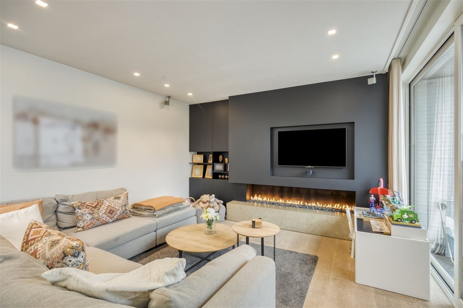 VERKOCHT BINNEN DE WEEK !!!!!    3-slaapkamerwoning in hartje Liedekerk foto 7