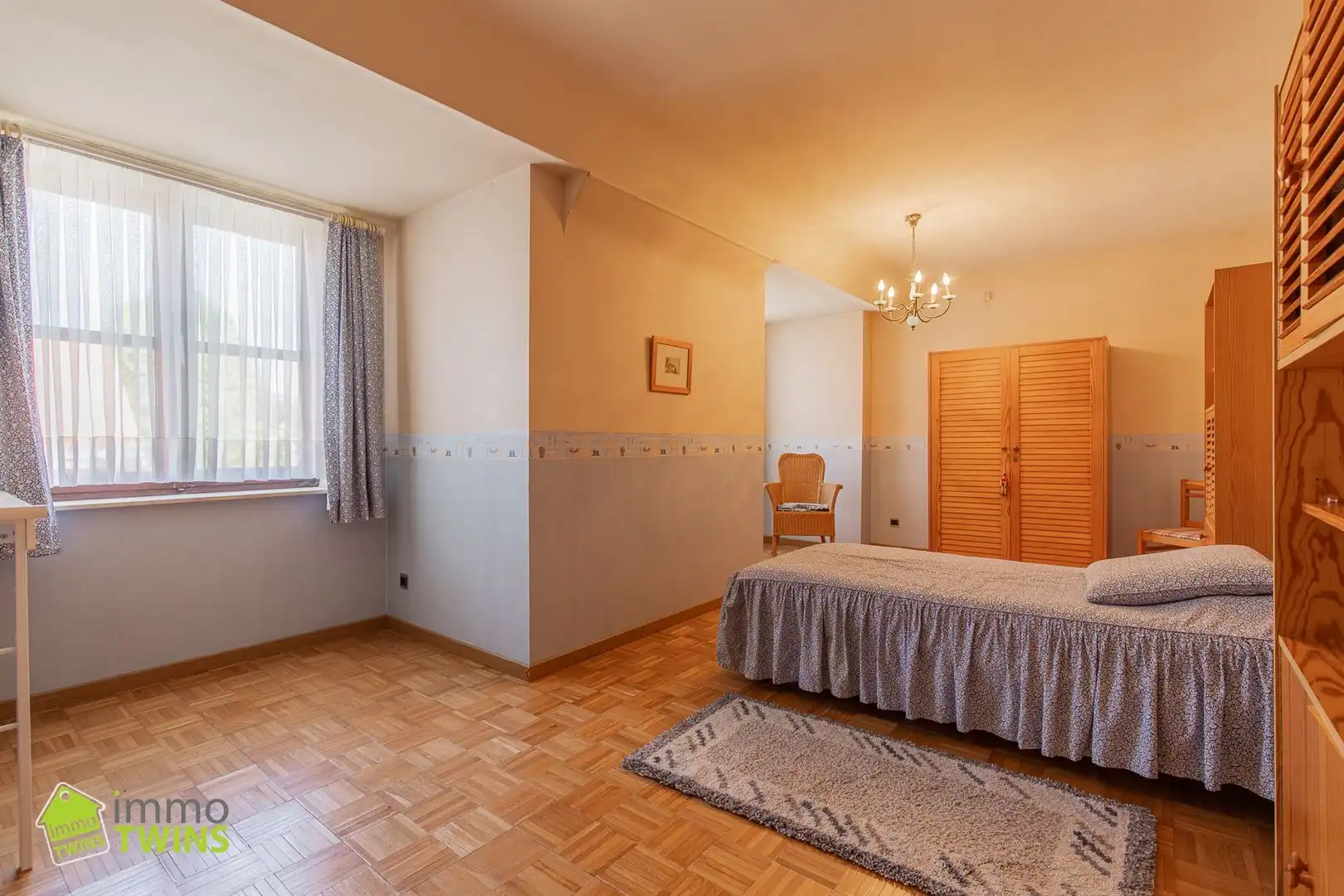 Uitzonderlijk ruime en veelzijdige praktijkwoning / cohousing met tal van mogelijkheden foto 27