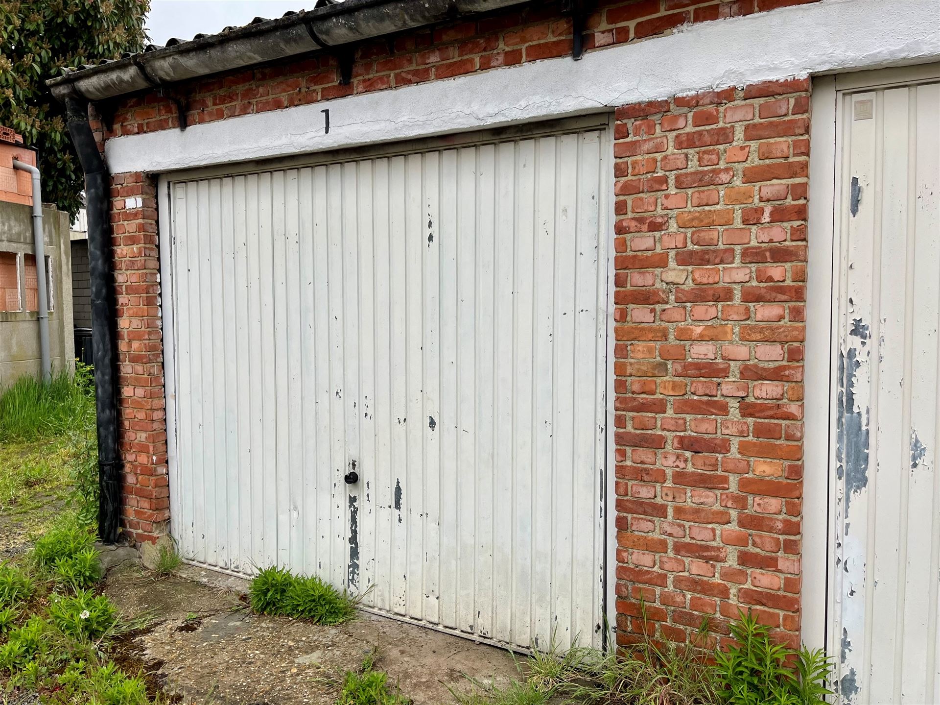 Gesloten garagebox foto 4