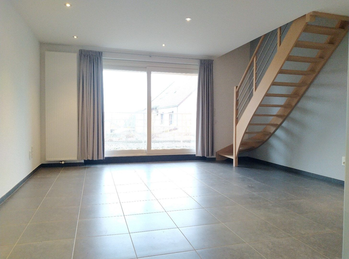 recent duplex-appartement met ondergrondse autostaanplaats en kelderberging foto 4