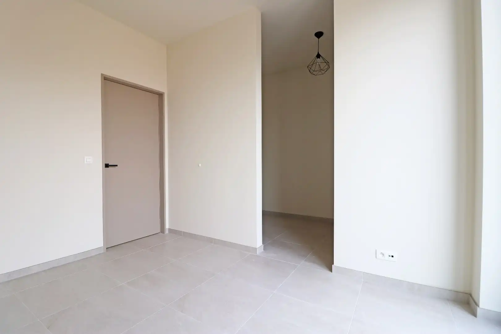 Nieuwbouwappartement met parkeerplaats foto 5