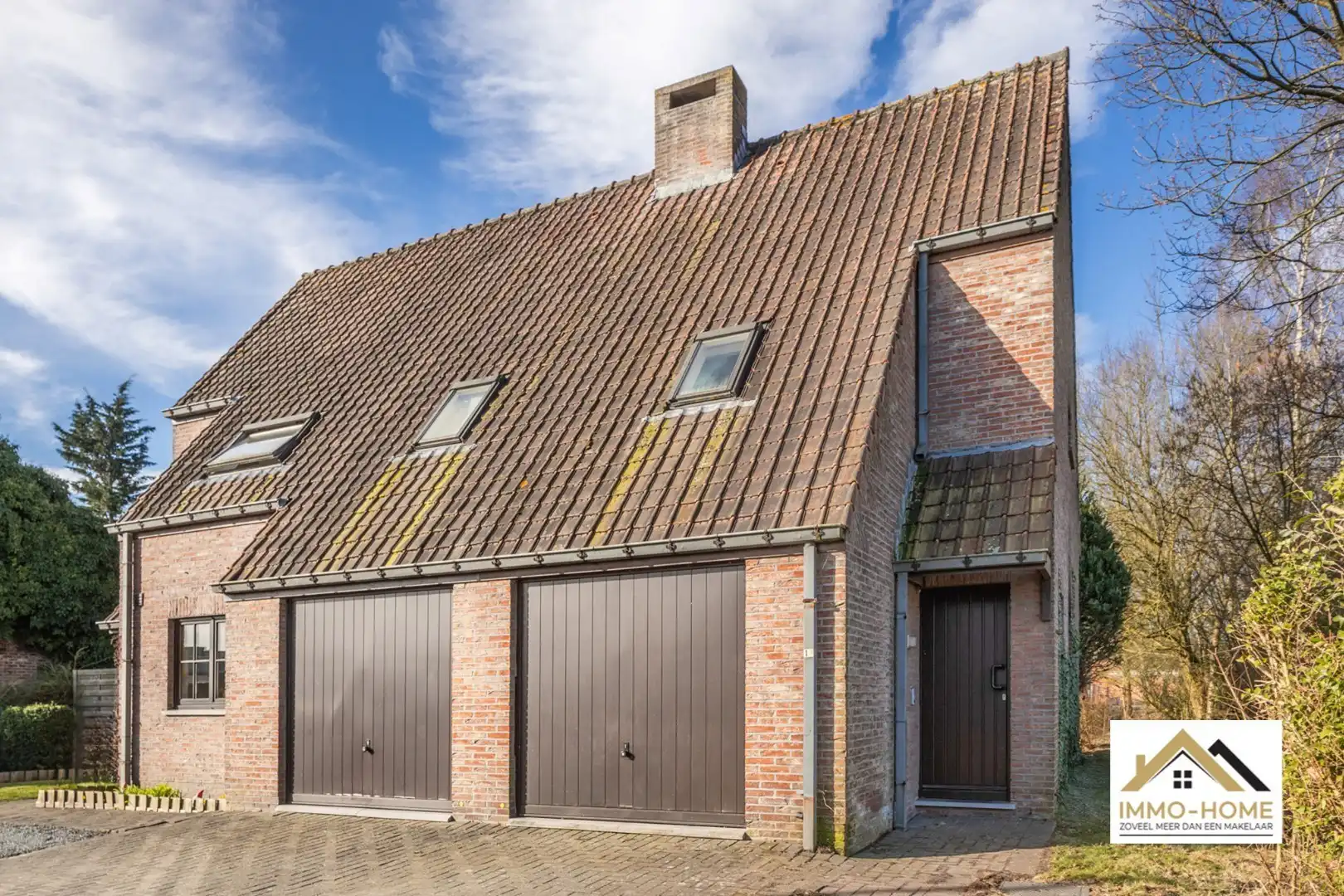 Halfopen bebouwing nabij centrum Lokeren foto 19