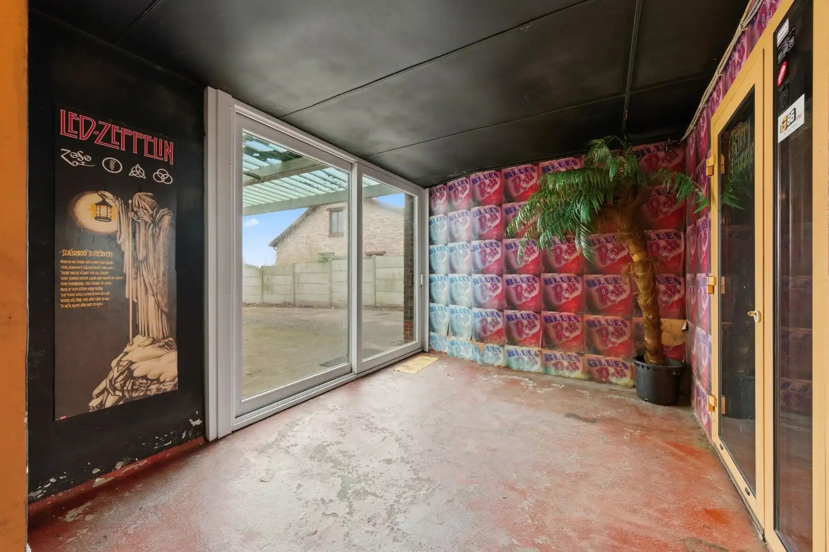 Op te frissen open bebouwing met veel ruimte en potentieel foto 19