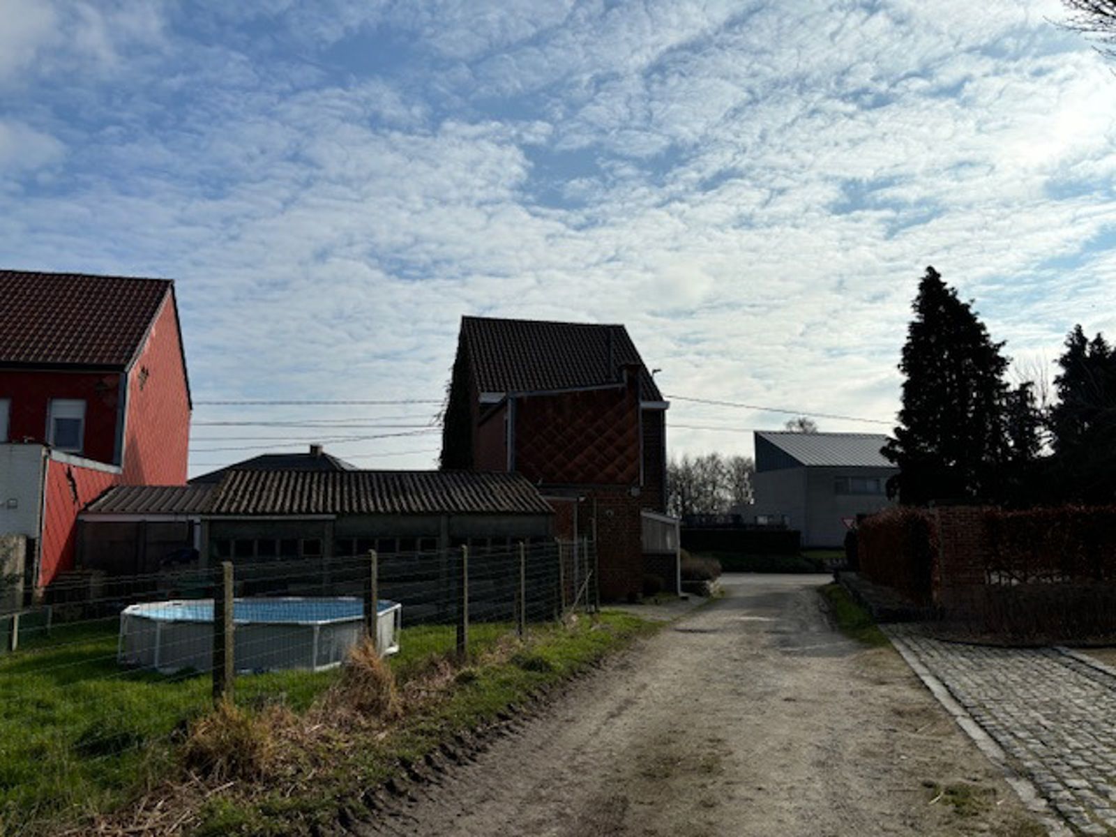 Hoekwoning met tuin en garage foto 6