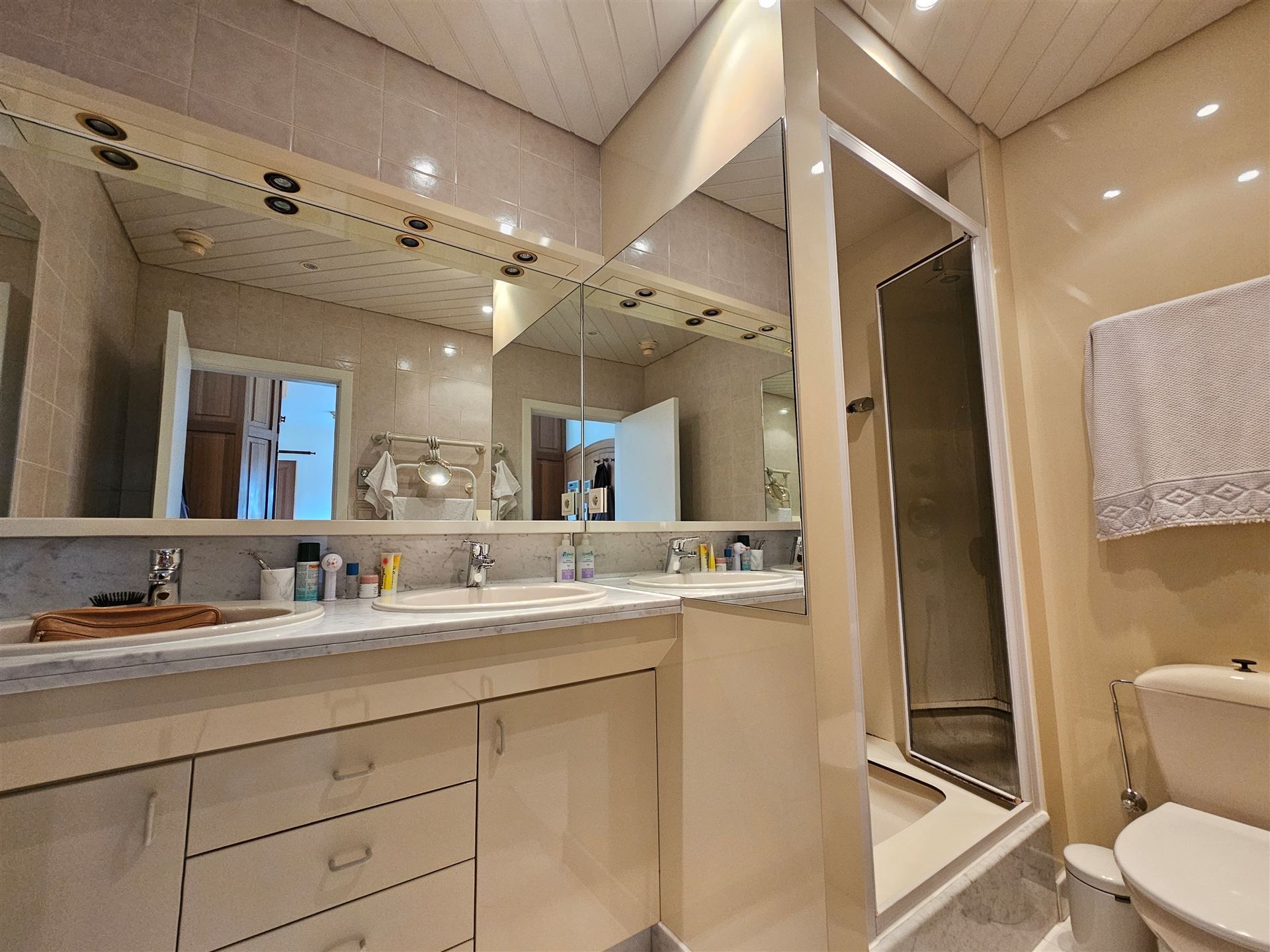 handelspand met woonst foto 19