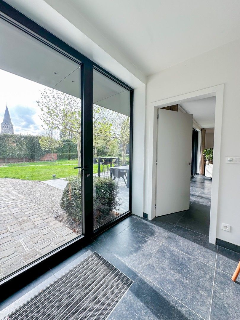 Luxueus gelijkvloers appartement in het hart van Zomergem foto 14