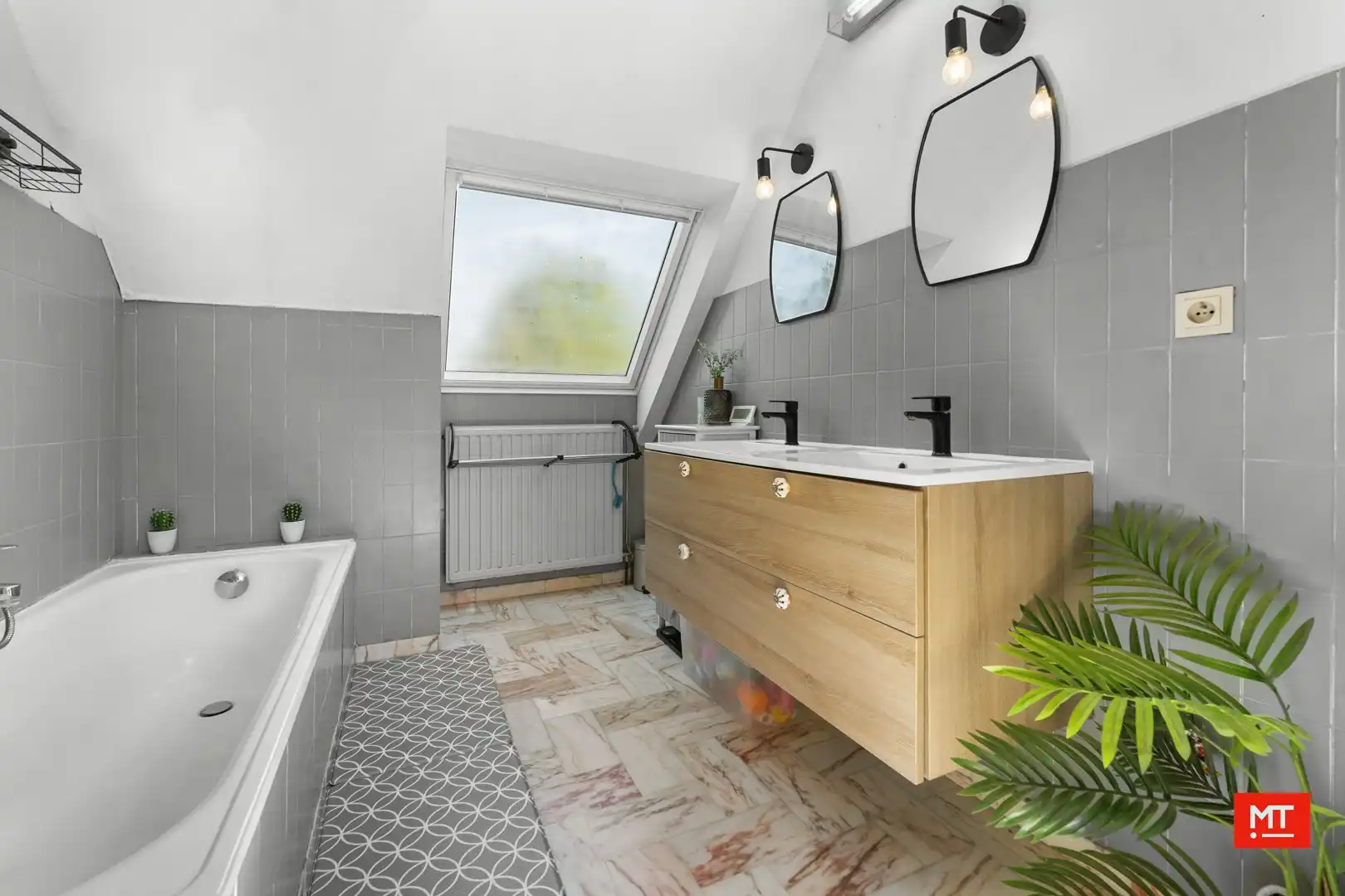 Instapklare, alleenstaande woning op een rustige locatie te Dikkebus foto 11