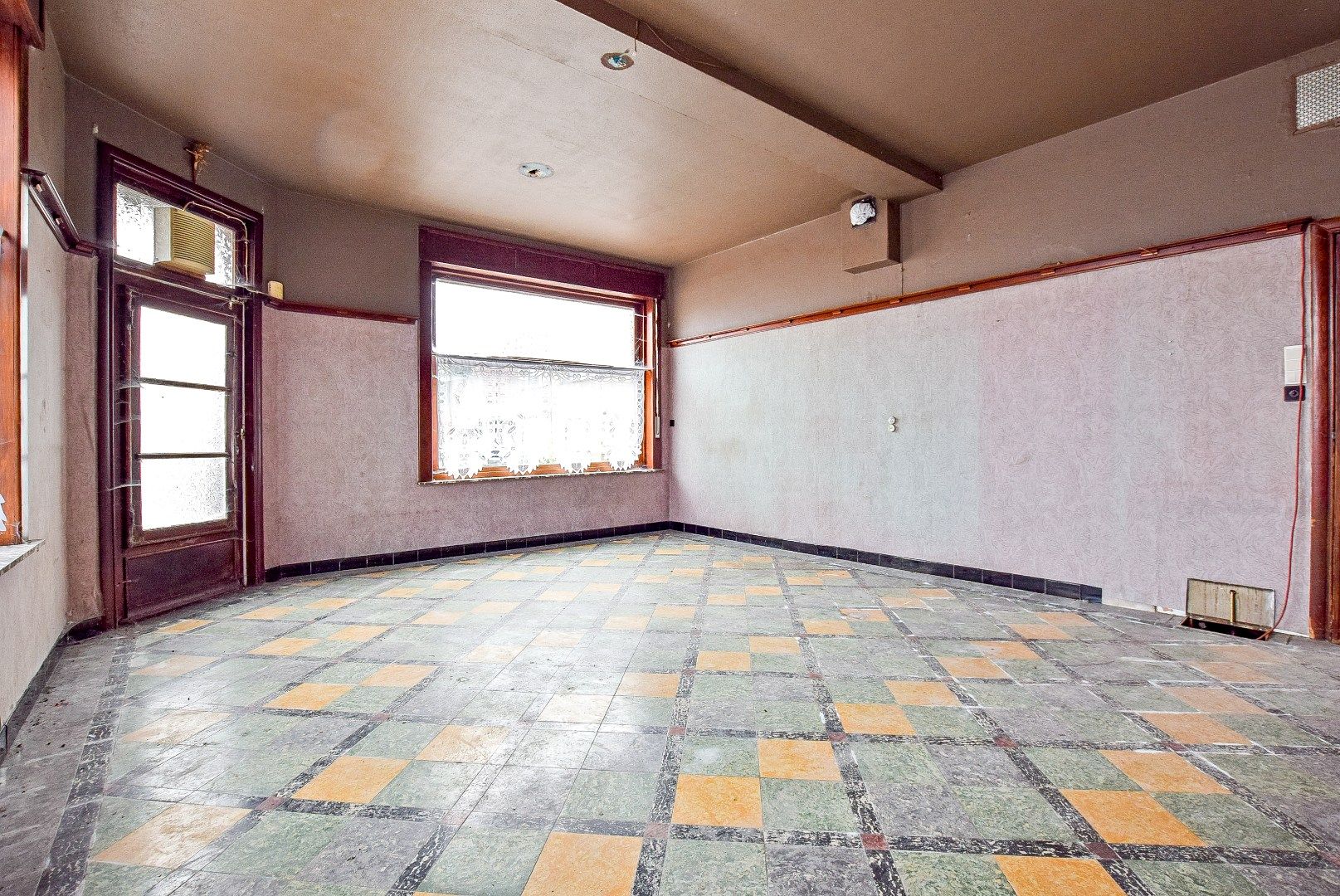 Woning met een enorm potentieel aan bruikbare oppervlakte op 1441m². foto 5