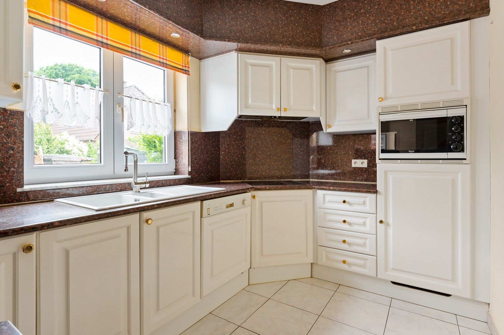 VERKOCHT onder voorbehoud foto 17
