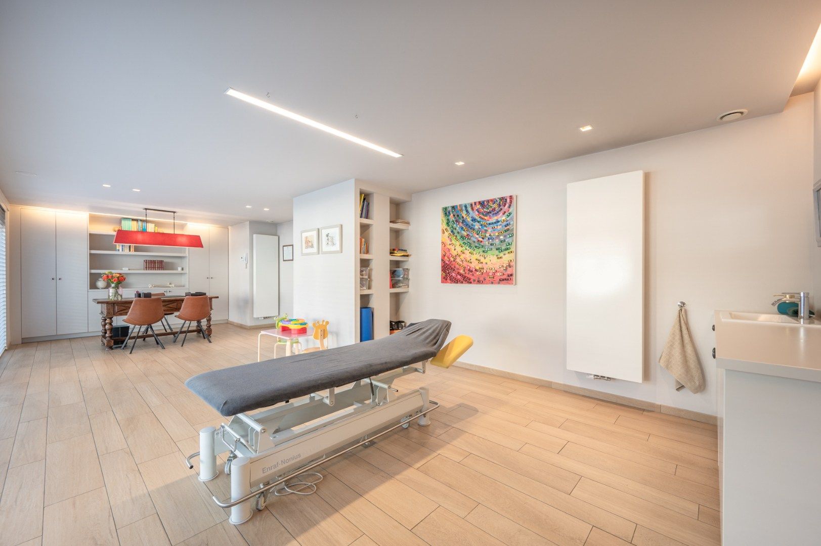 Zeer mooie handelsruimte op centrale ligging! foto 2