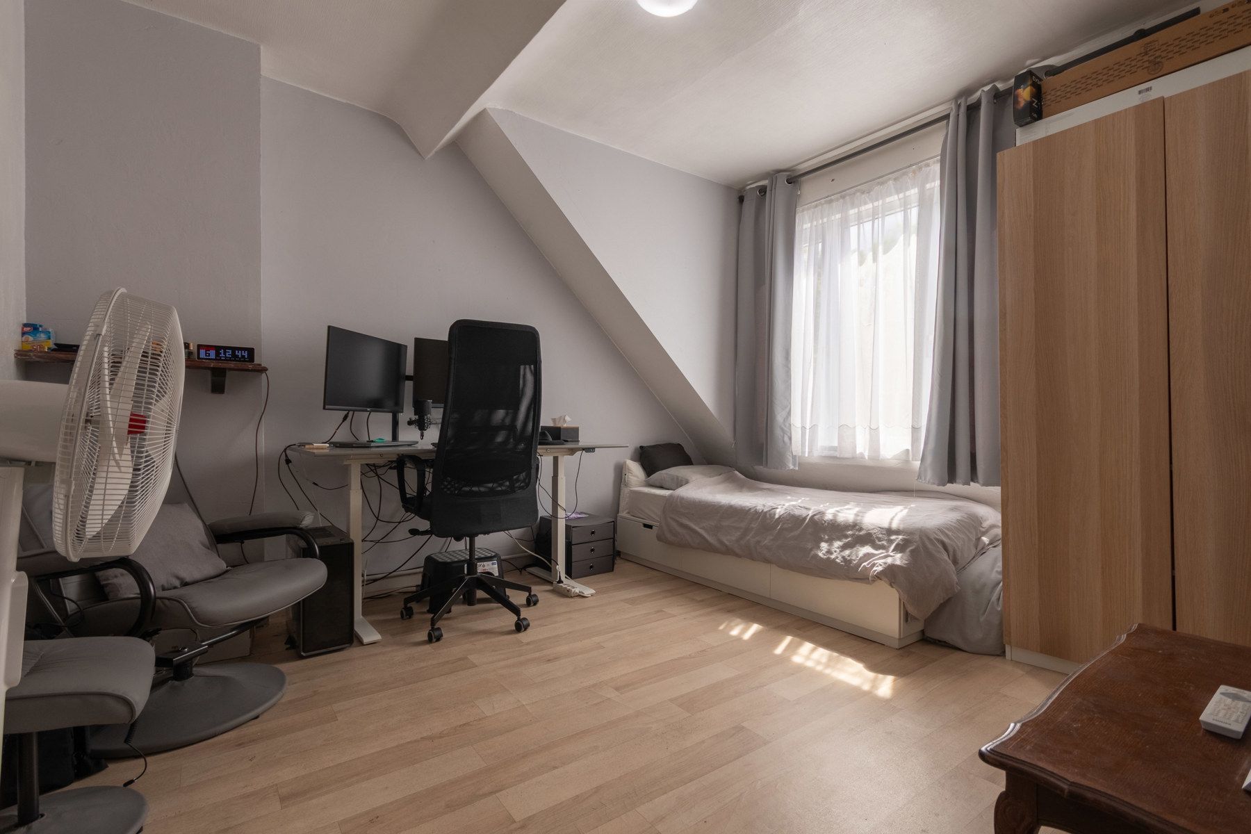 Gunstig gelegen woning met 4 slaapkamers en tuin foto 15