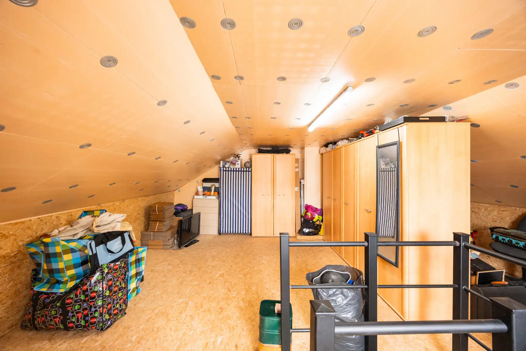 Energiezuinige, uitstekend onderhouden woning met mooie tuin foto 19