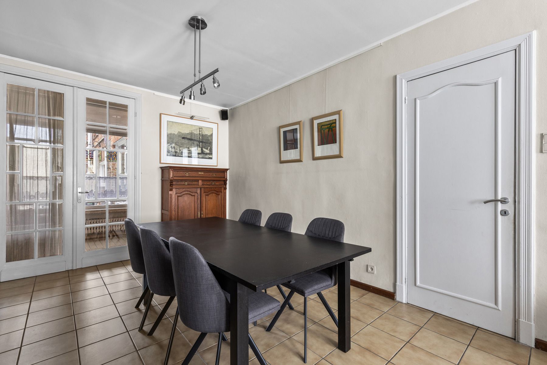 Zeer ruime 5-slpk woning te Sint-Kruis! foto 3