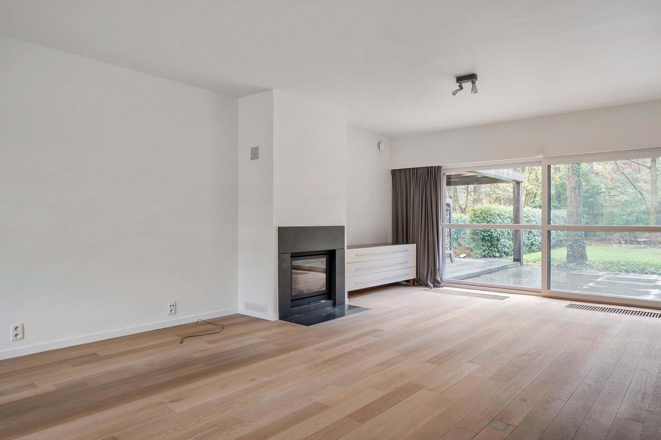 Ruime architecturale villa met 5 slaapkamers  foto 4