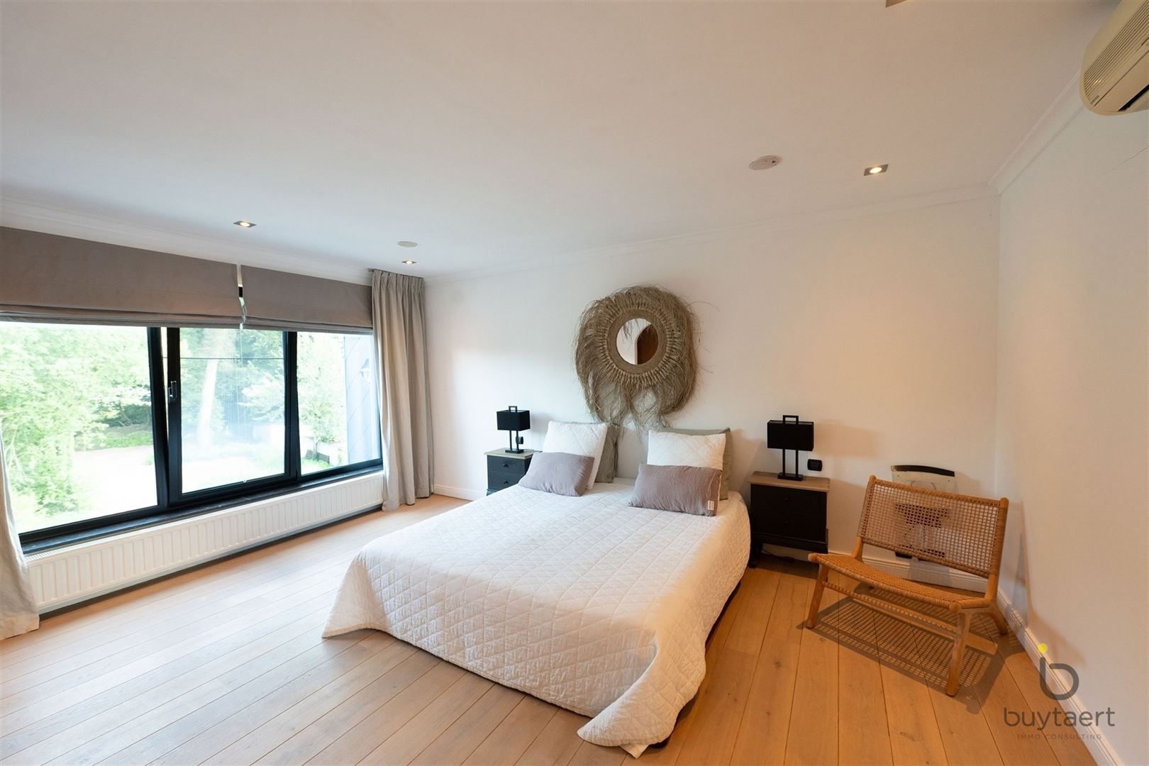 Véél ruimte, terras én tuin: lichtrijk 3 slaapkamer - triplex appartement in hartje Schilde! foto 28