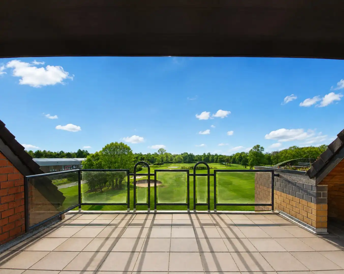 Ruime duplex penthouse met fantastisch zicht op de Golf van Brasschaat! foto 7