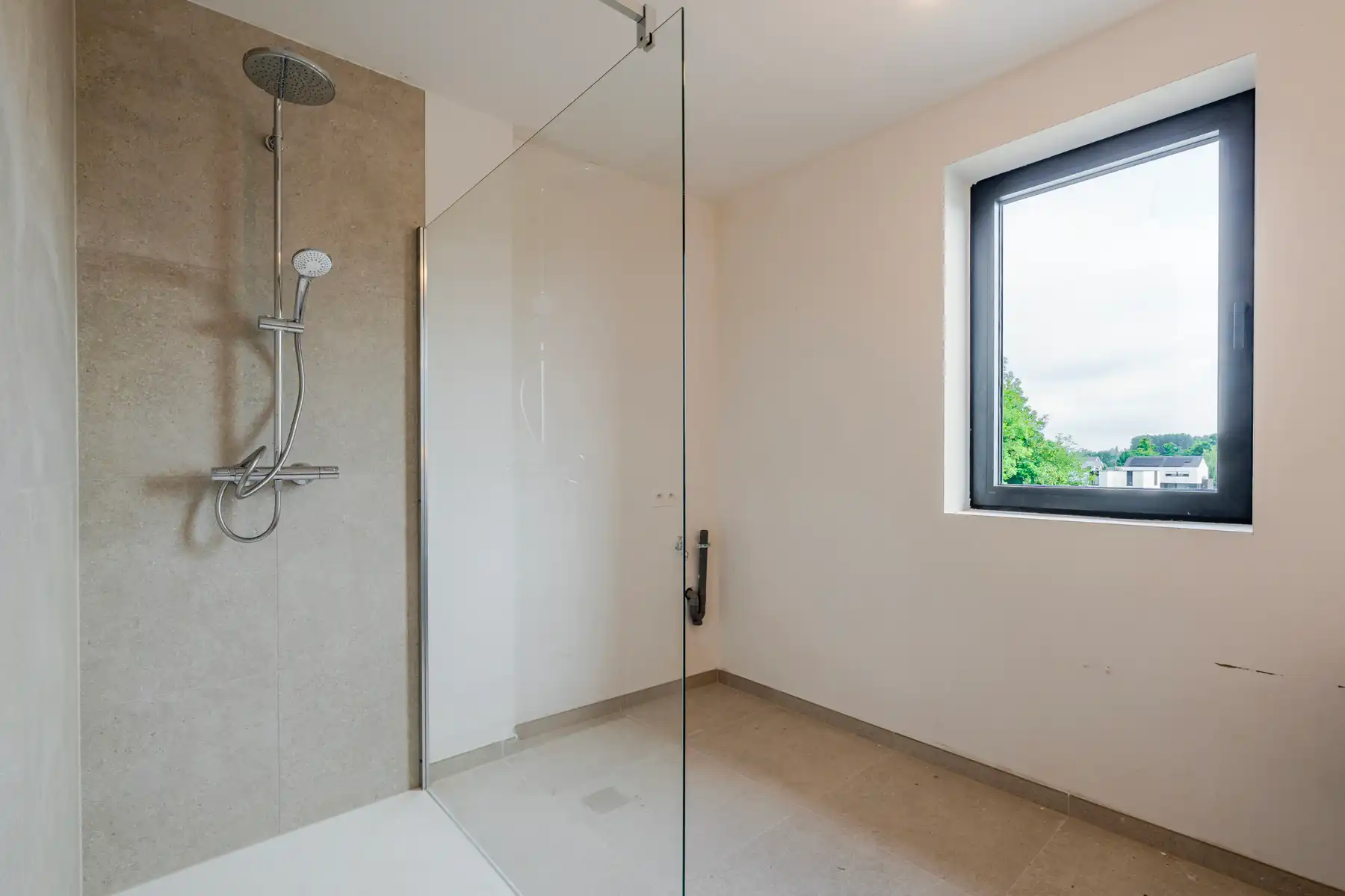 Nieuw appartement 2 slaapkamers foto 12