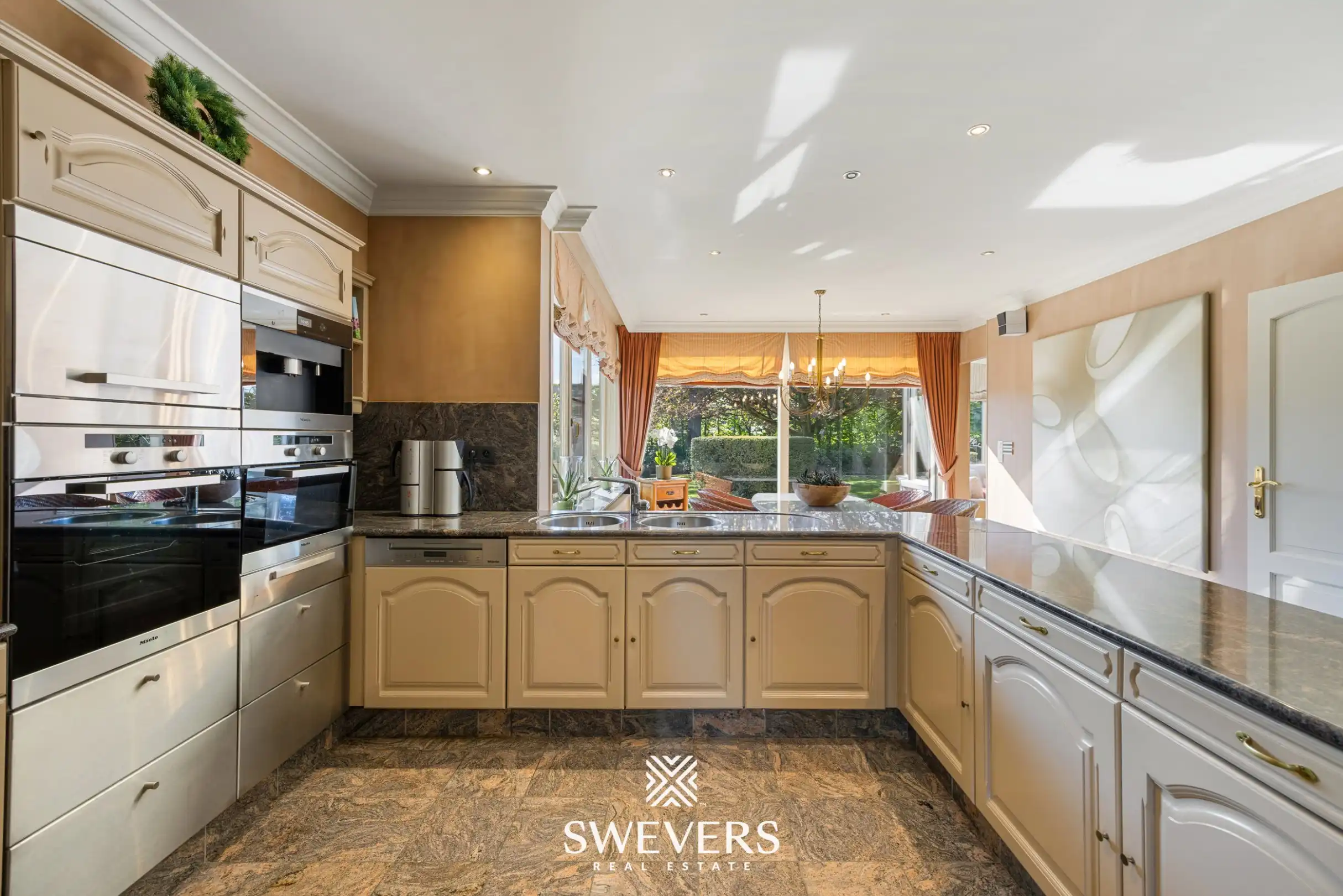 Karaktervolle villa 21a 81ca met zwembad poolhouse, wellness en uitzonderlijke uitbreidingsmogelijkheden in Tessenderlo-Ham foto 19