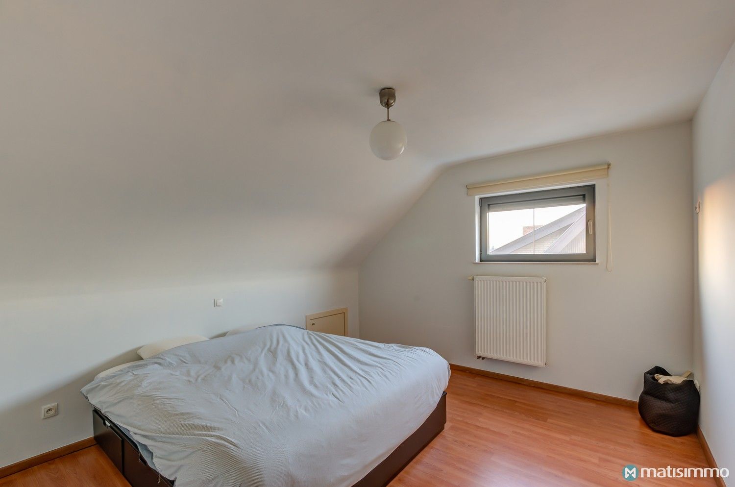 DUPLEXAPPARTEMENT MET 2 SLAAPKAMERS, 2 PARKEERPLAATSEN EN ZONNEPANELEN TE GROTE-SPOUWEN foto 8