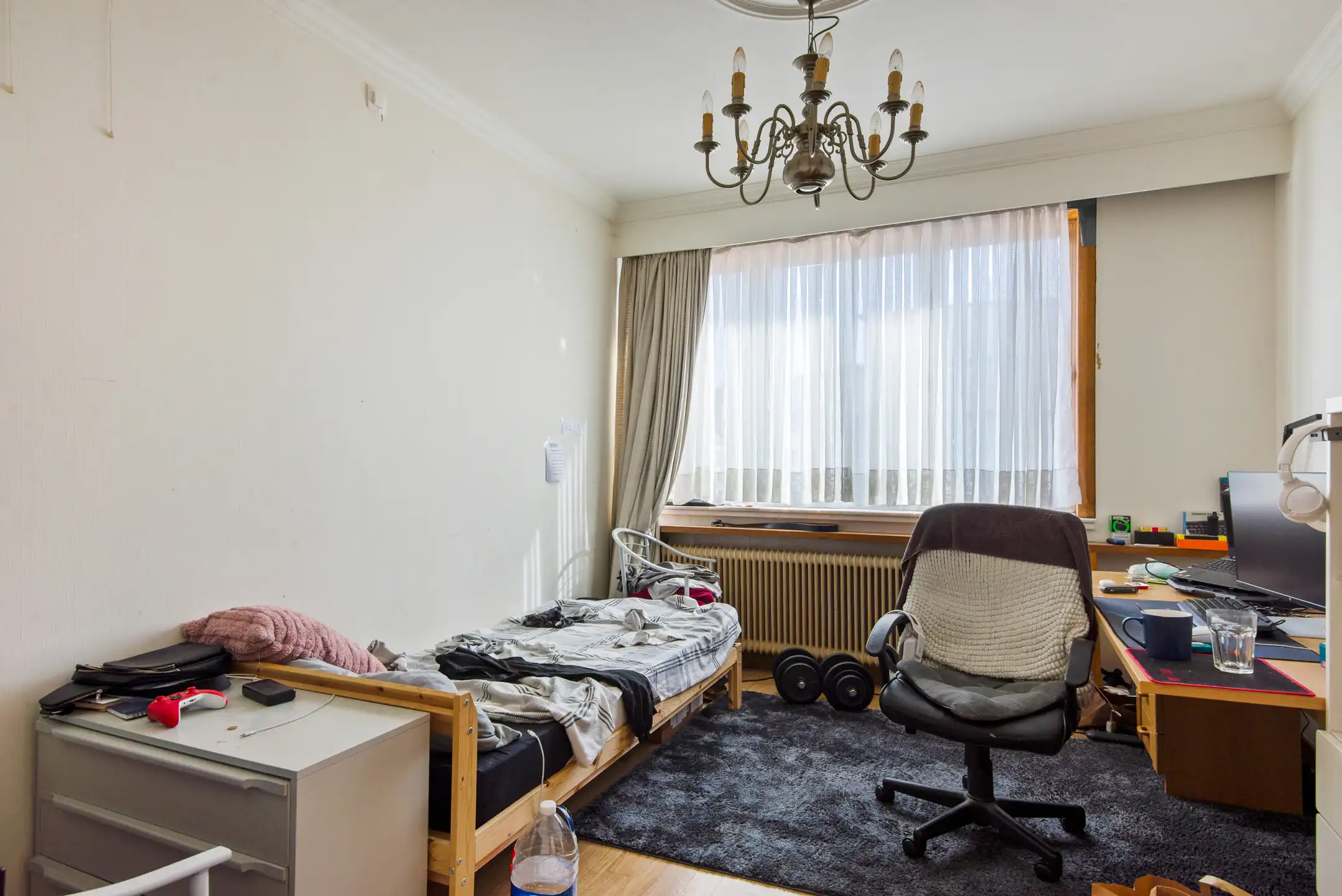Centr. gel. Ruim 3 slpk-appt. met terr. en moglh. tot kopen van een gar. foto 17