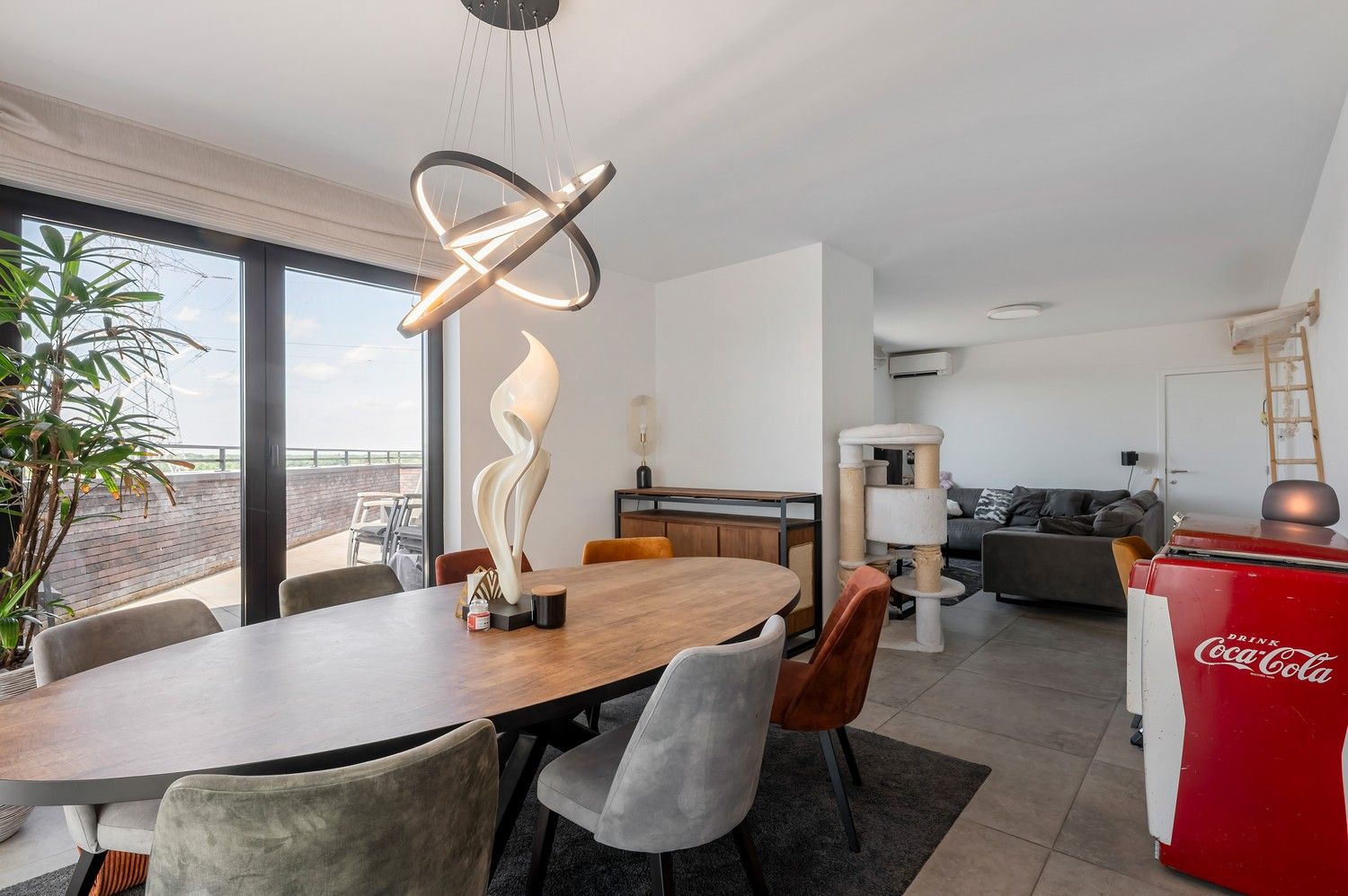 Exclusieve penthouse met panoramisch terras en uitzicht op het Albertkanaal. foto 8