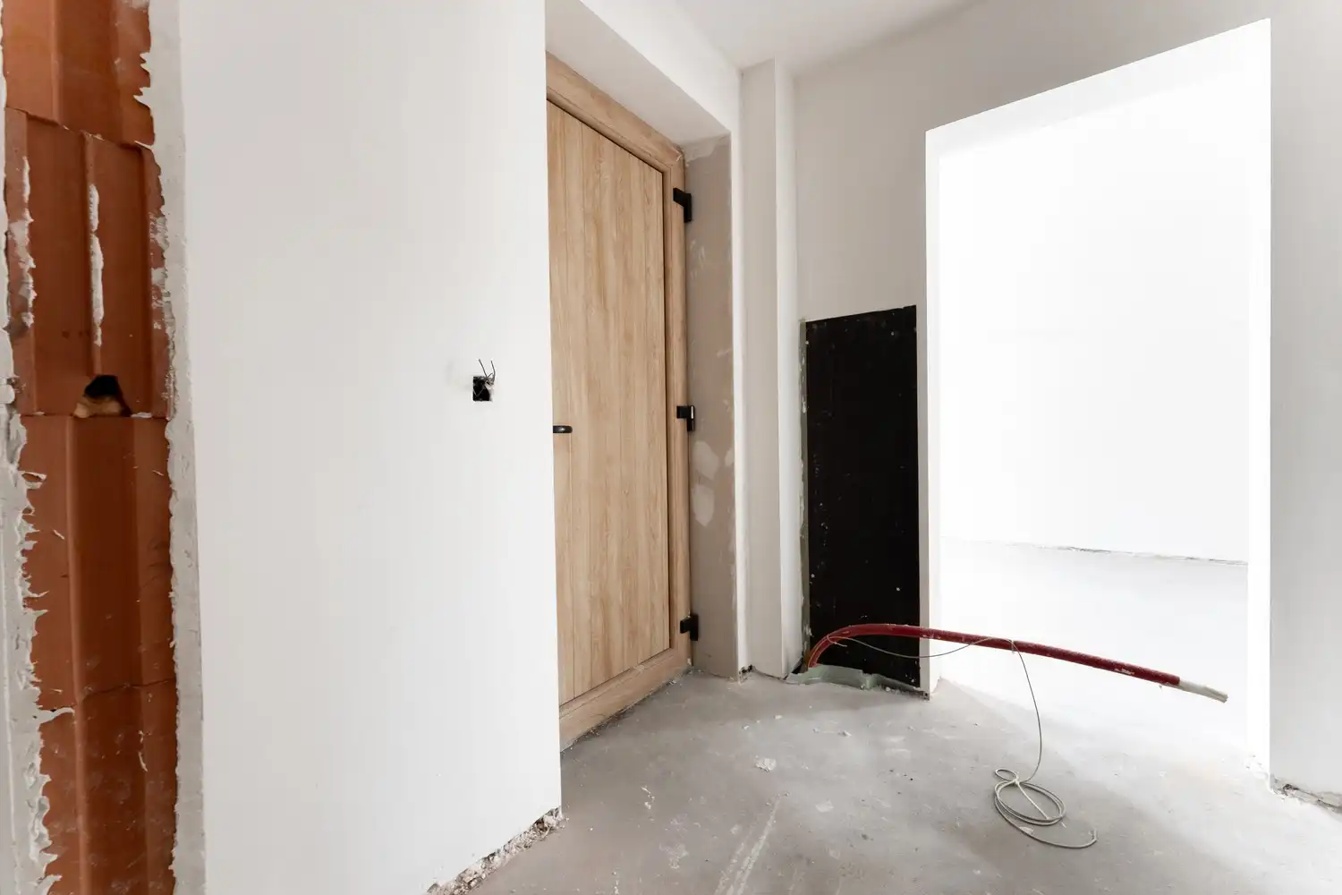 Charmante halfopen woning te koop in Leopoldsburg - 3 slaapkamers, 1 badkamer, ruime keuken en 2 toiletten op 279 m², volledig gerenoveerd in 2026! foto 4