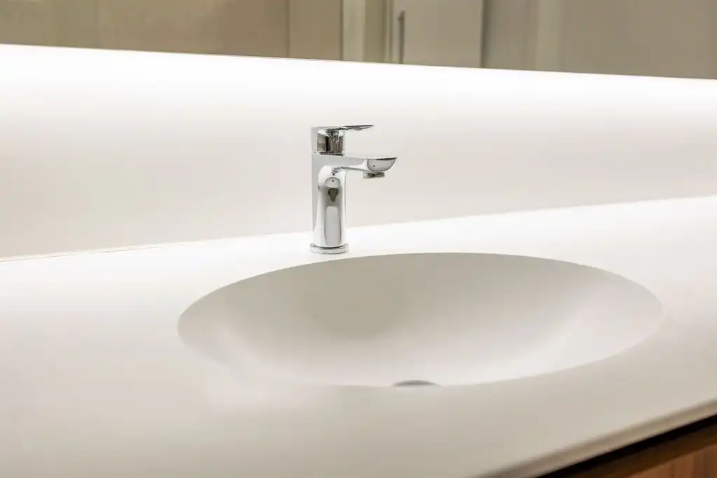 Nieuwbouw dakappartement met zicht op de vaart  foto 24